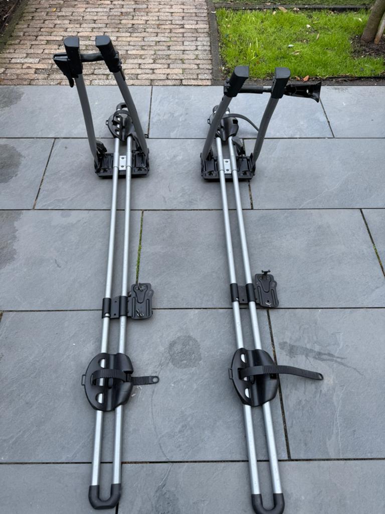 2x Skoda Thule FreeRide 532 fietsendragers, Ophalen of Verzenden, 2 fietsen, Gebruikt, Dakdrager