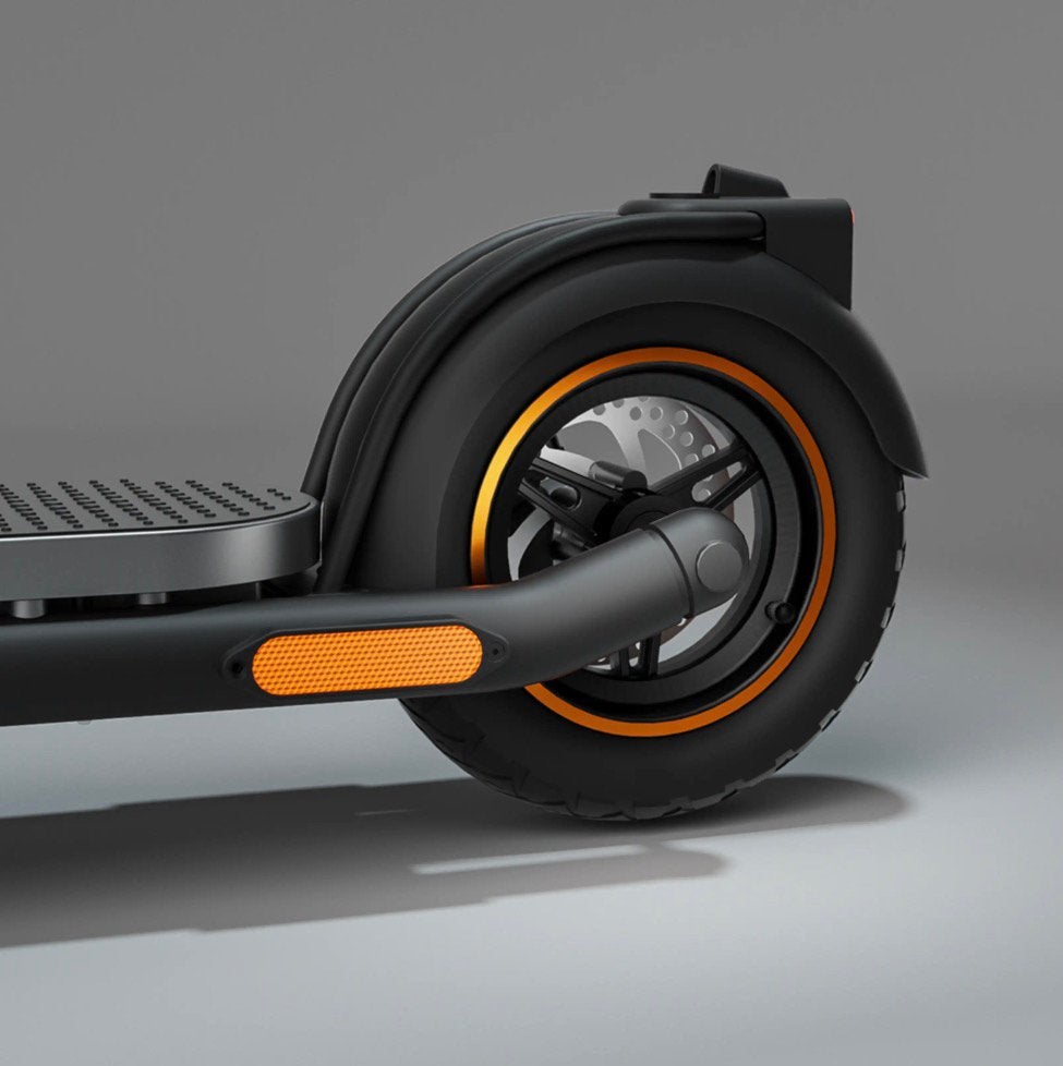 SET VAN 2:  NAVEE N65-Steps - 500W / 65 km bereikt, Ophalen, Zo goed als nieuw, Elektrische step (E-scooter)