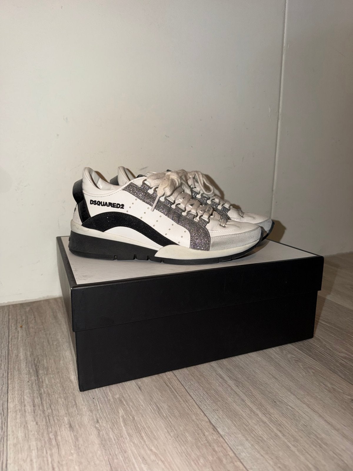 Dsquared2 sneakers maat 36, Kleding | Dames, Schoenen, Wit, Ophalen of Verzenden, Sneakers of Gympen, Zo goed als nieuw