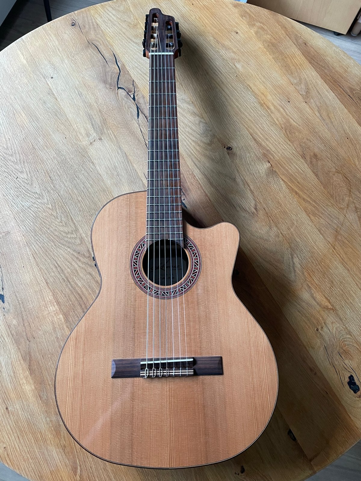 Kremona F65CW-7S VE Spaanse 7-string met Fishman preamp, Muziek en Instrumenten, Ophalen, Zo goed als nieuw, Klassieke of Spaanse gitaar