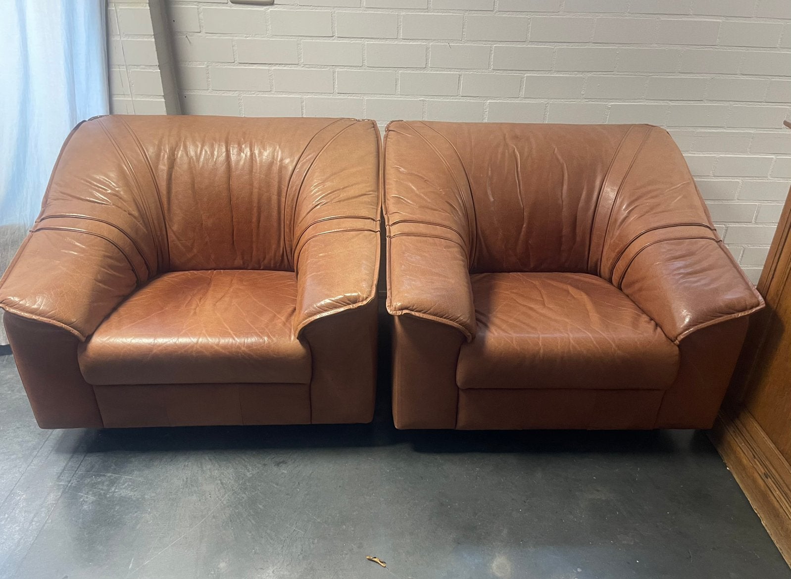 2 vintage Scandinavische leren fauteuils – jaren 70/80, Ophalen, Zo goed als nieuw, 75 tot 100 cm, Leer