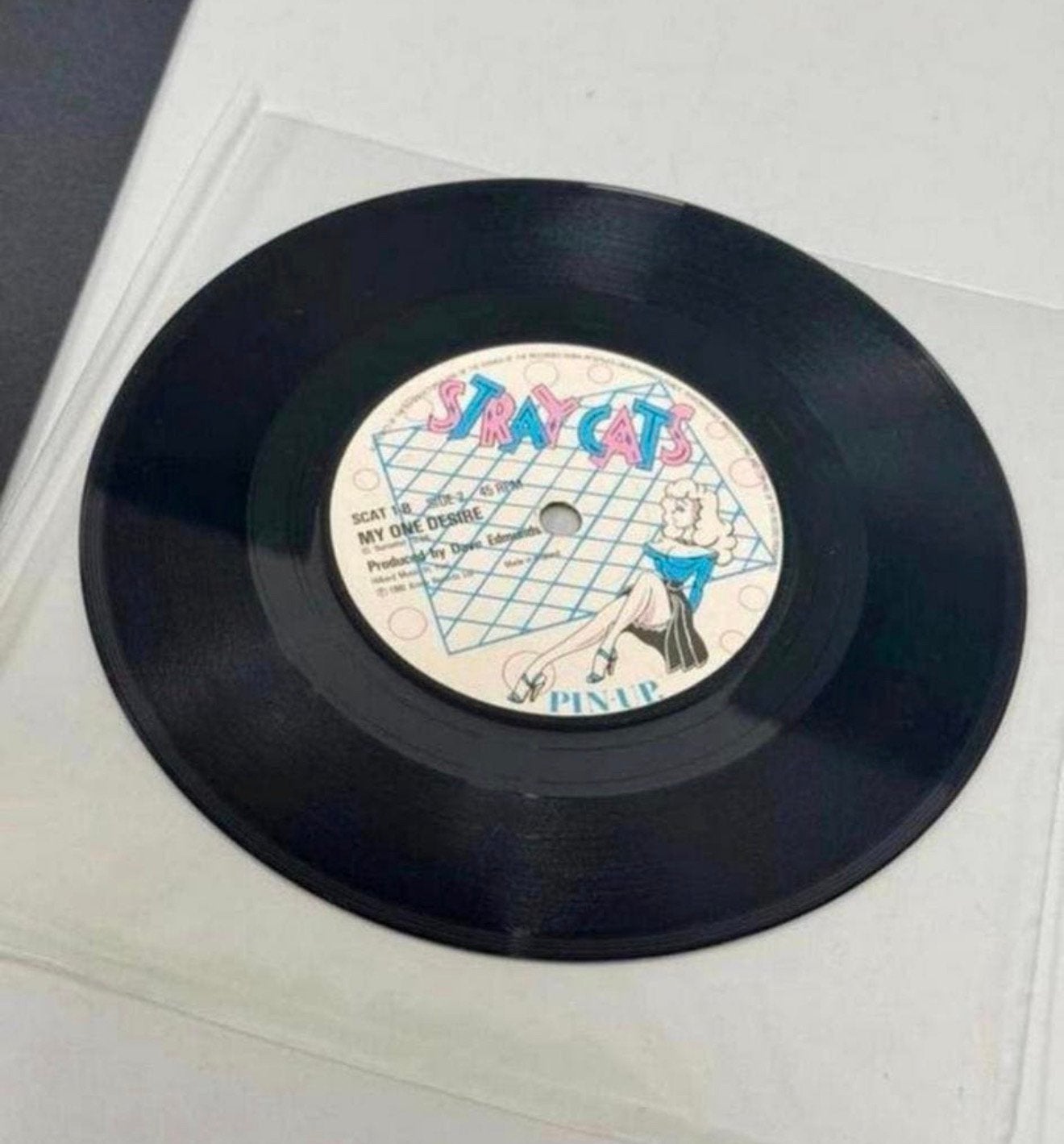 STRAY CATS Runaway Boys 7" Vinyl UK 1980 SCAT 1 Brian Setzer, Ophalen of Verzenden, Zo goed als nieuw, Rock en Metal