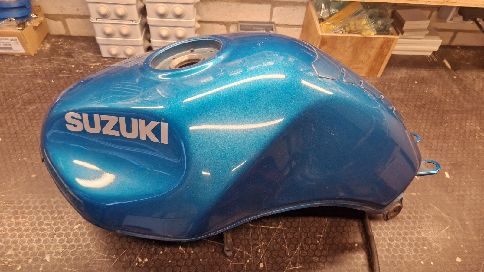 Suzuki Bandit GSF 600 mk1 Benzinetank Ocean Teal Blue 1996, Ophalen of Verzenden, Gebruikt