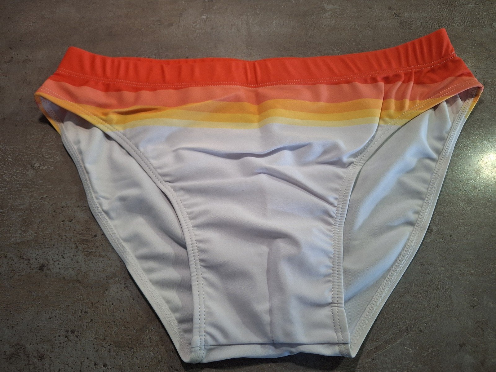 Zwemslip maat L - Oranje/Geel/Wit gestreept, Kleding | Heren, Badmode en Zwemkleding, Verzenden, Meerkleurig