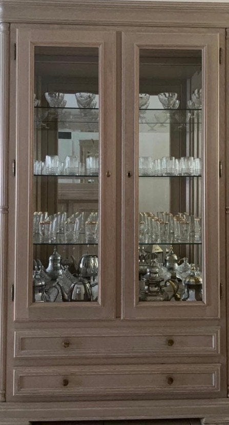Landelijke buffetkast met vitrine en spiegel, Gebruikt, 100 tot 150 cm, Ophalen of Verzenden, Met lade(s)