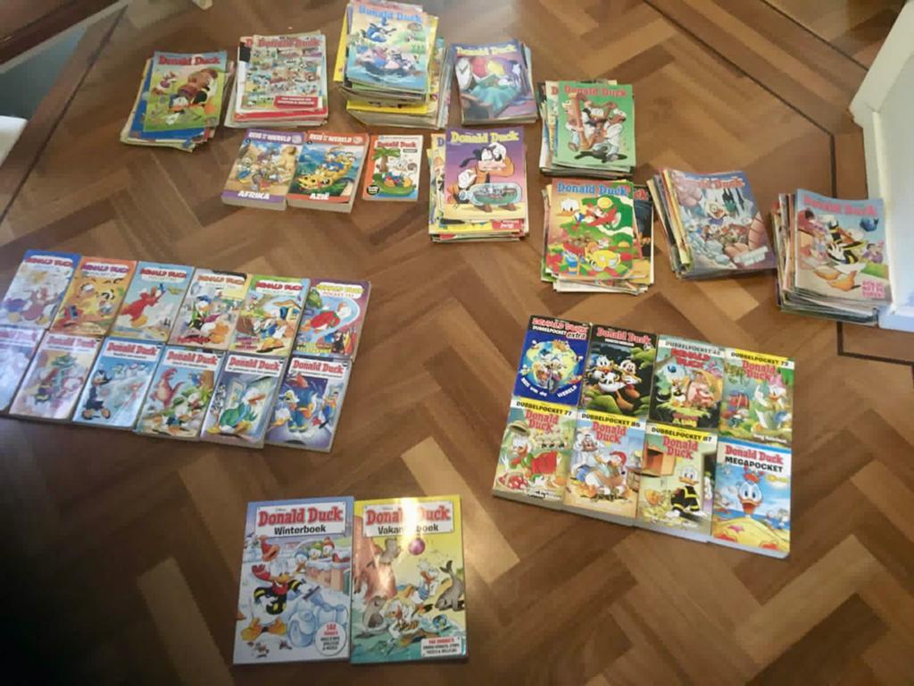 Donald Duck strips, (dubbel)pockets, gele verzamelbundels, Boeken, Stripboeken, Meerdere stripboeken, Ophalen of Verzenden, Gelezen