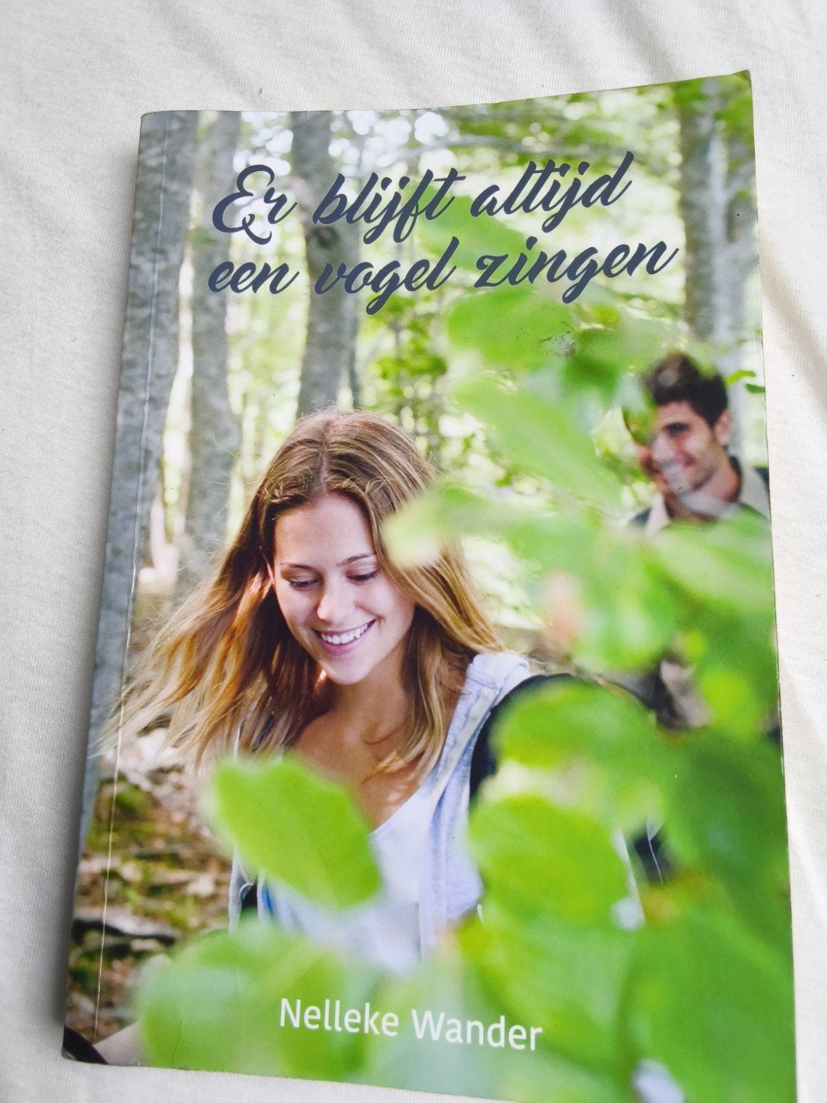 Er blijft altijd een vogel zingen - Nelleke Wander, Boeken, Ophalen of Verzenden, Zo goed als nieuw, Nelleke Wander, Nederland