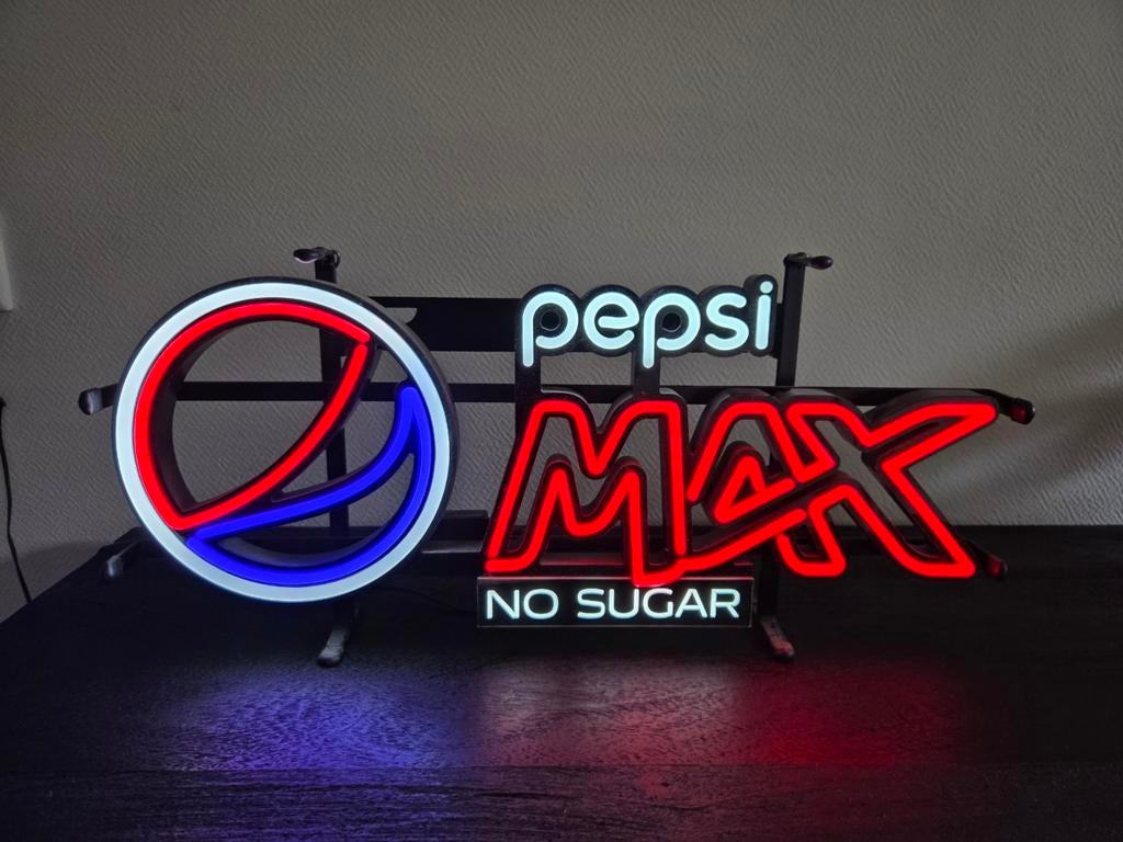 Uniek dimbaar neon reclamebord Pepsi Max - Nieuwstaat!, Verzamelen, Merken en Reclamevoorwerpen, 700 Anderson Hill Road, Purchase, NY 10577, USA