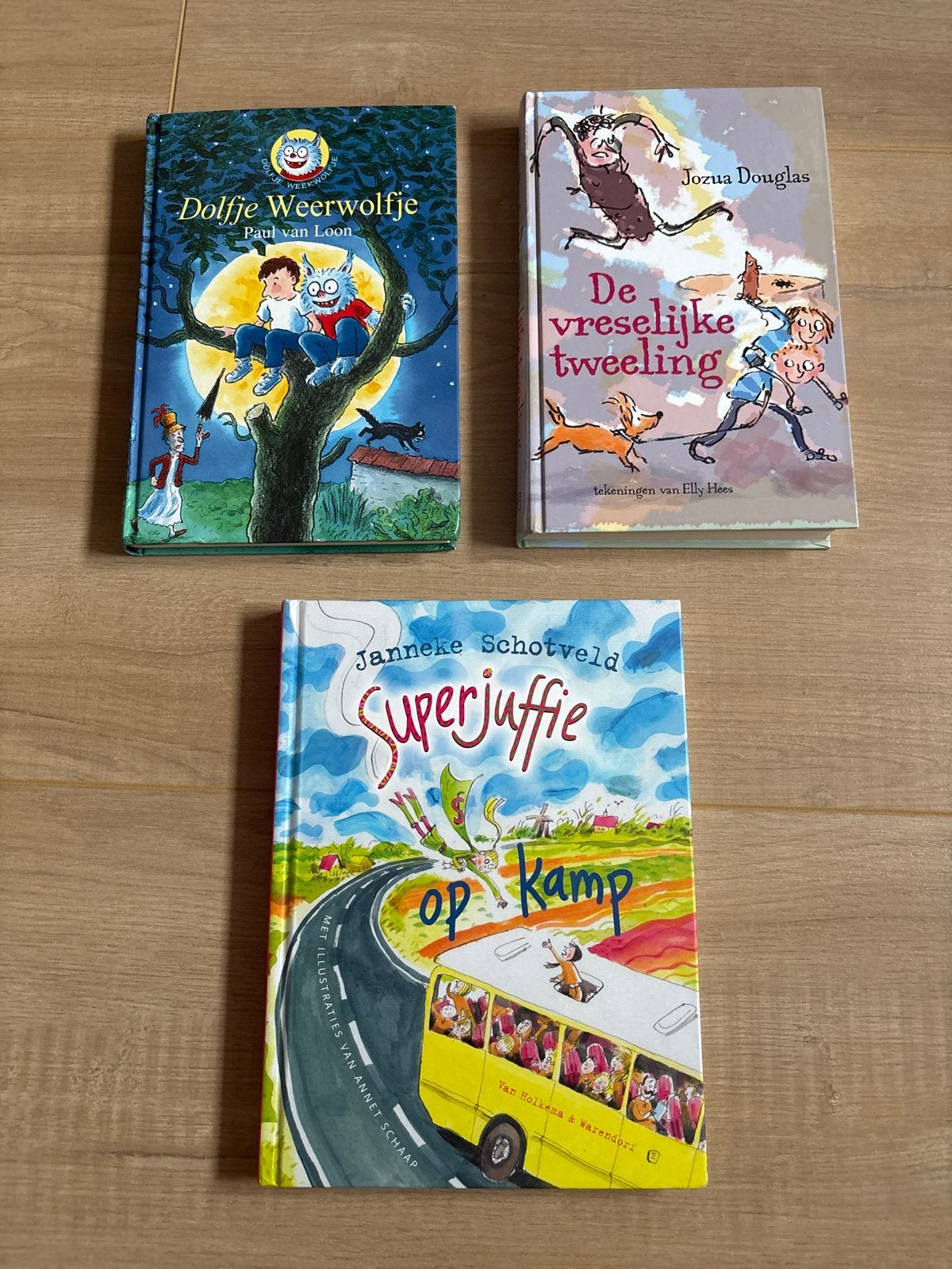 Kinderboeken: Dolfje Weerwolfje, Superjuffie, Vreselijke Twe, Ophalen of Verzenden, Gelezen, Fictie