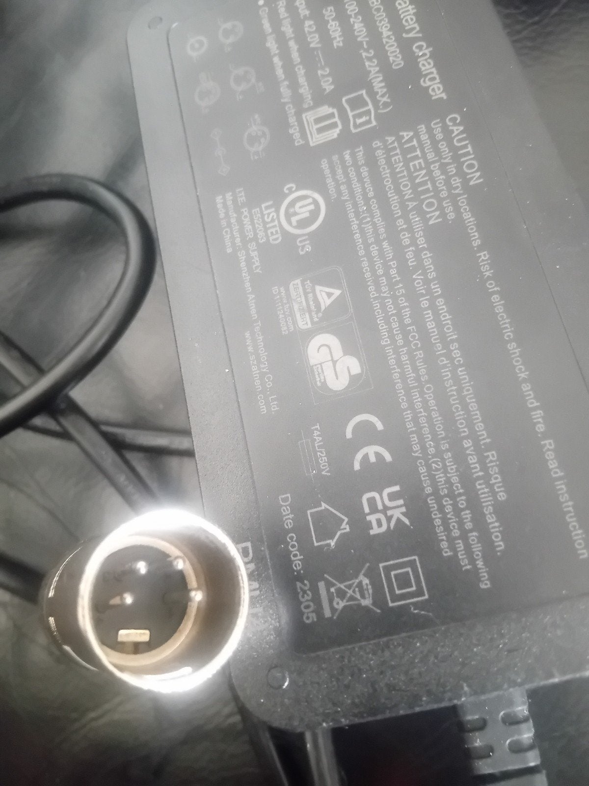 Van Beijck Li-ion acculader 42.0V 2.0A  4 PINS, Ophalen of Verzenden, Zo goed als nieuw