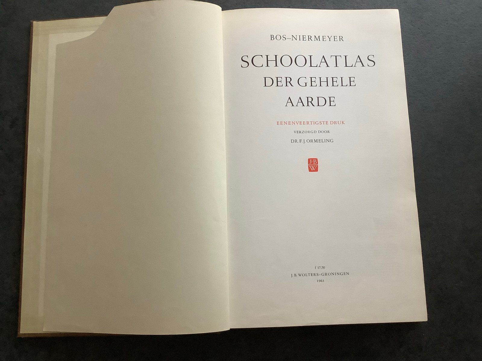 Bos-Niermeyer Schoolatlas der Gehele Aarde - 1951, Gelezen, Bosatlas, Ophalen of Verzenden, 1800 tot 2000
