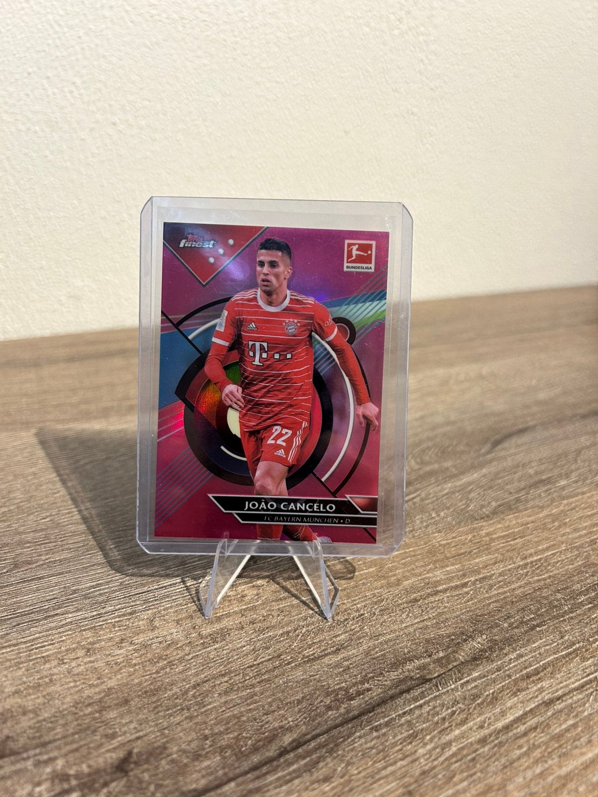 João Cancelo 2022-23 Topps Finest Bundesliga #120 /300 Pink, Ophalen of Verzenden, Zo goed als nieuw, Buitenlandse clubs, Poster, Plaatje of Sticker