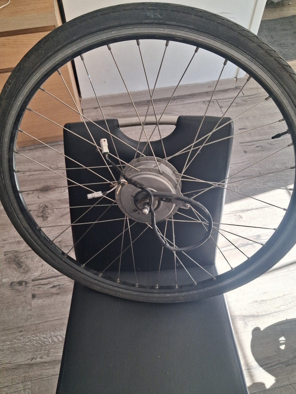 Koga Sanyo Compact Hub Motor Voorwiel 28 inch, Gebruikt, Ophalen of Verzenden, Aluminium, Koga
