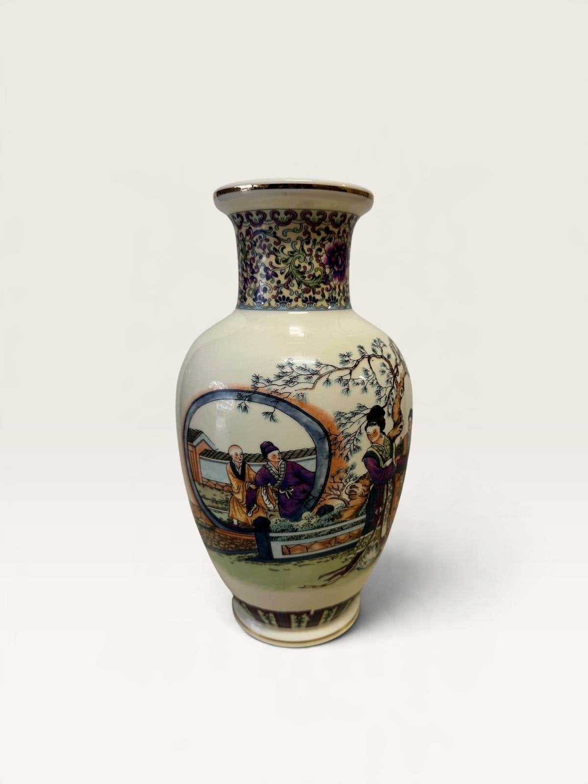 Antieke Chinese Vaas met Handgeschilderde Scènes, Ophalen of Verzenden