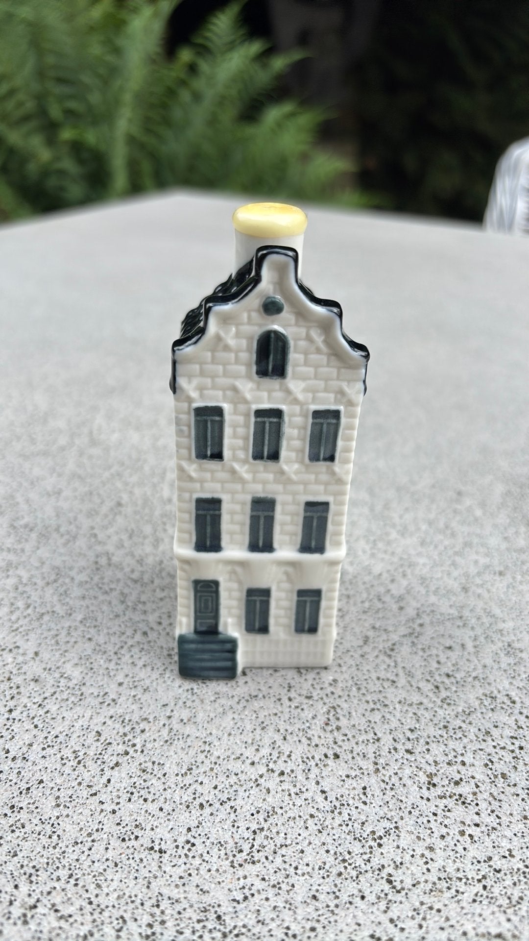 KLM huisje 45, Ophalen