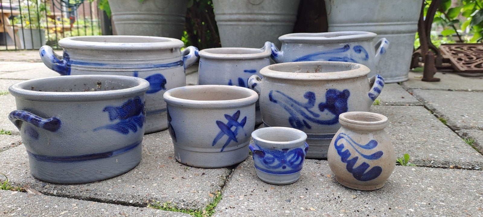 8 Brocante Aardewerken Potten met Kobaltblauwe Beschildering, Ophalen
