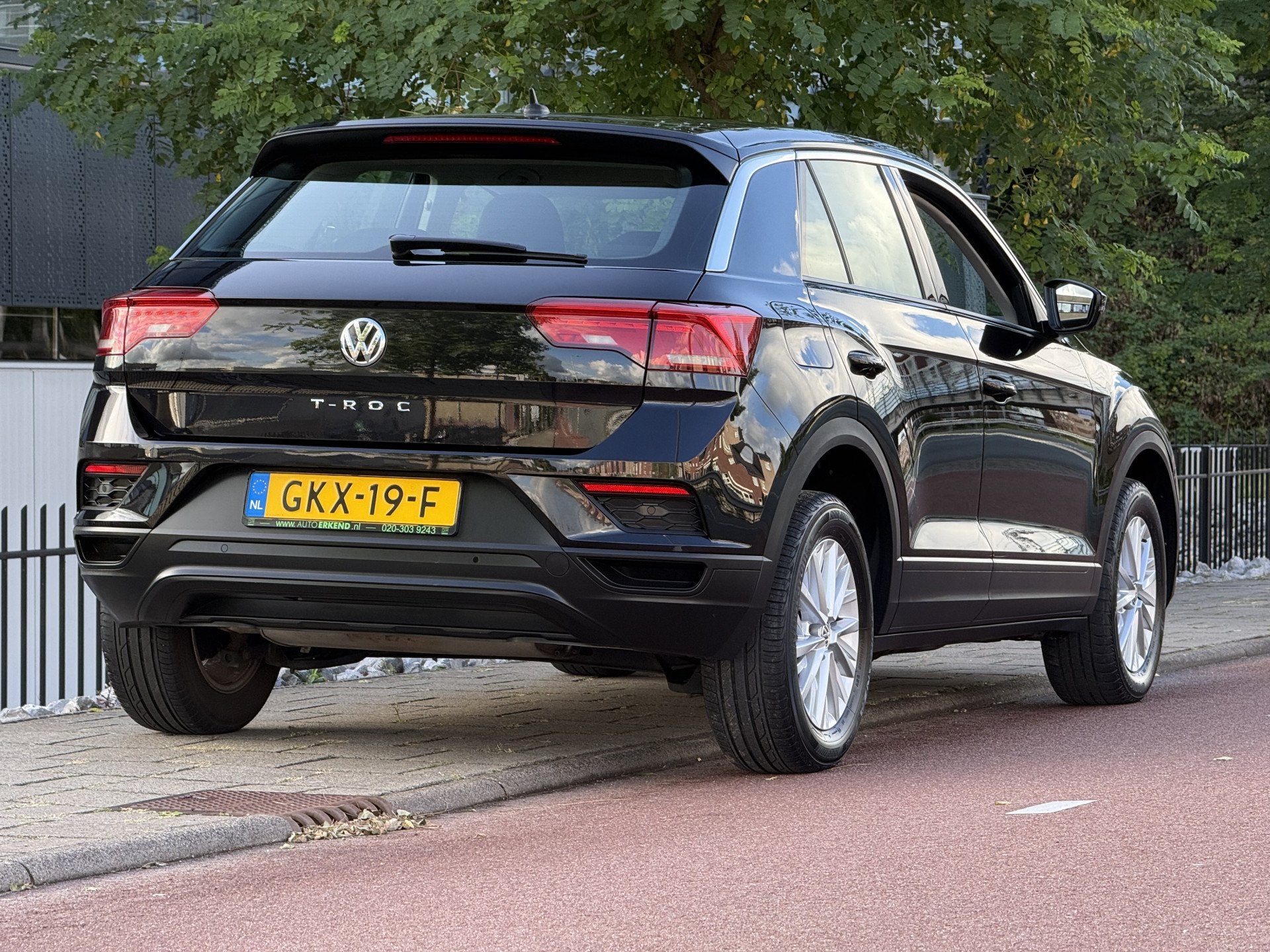 Volkswagen T-Roc 1.0 TSI (bj 2019), Voorwielaandrijving, Euro 6, 116 pk, Zwart