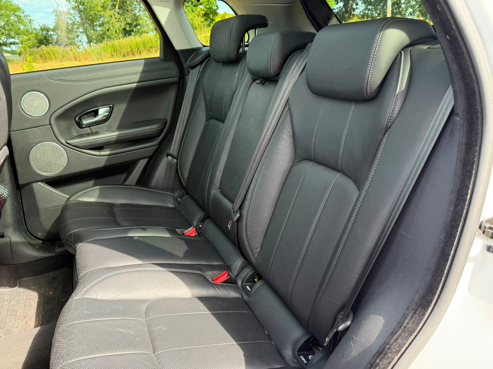 Land Rover Range Rover Evoque 2.0 Si4 240pk 4WD Aut 2017 Wit, Automaat, 1800 kg, 4 cilinders, Wit