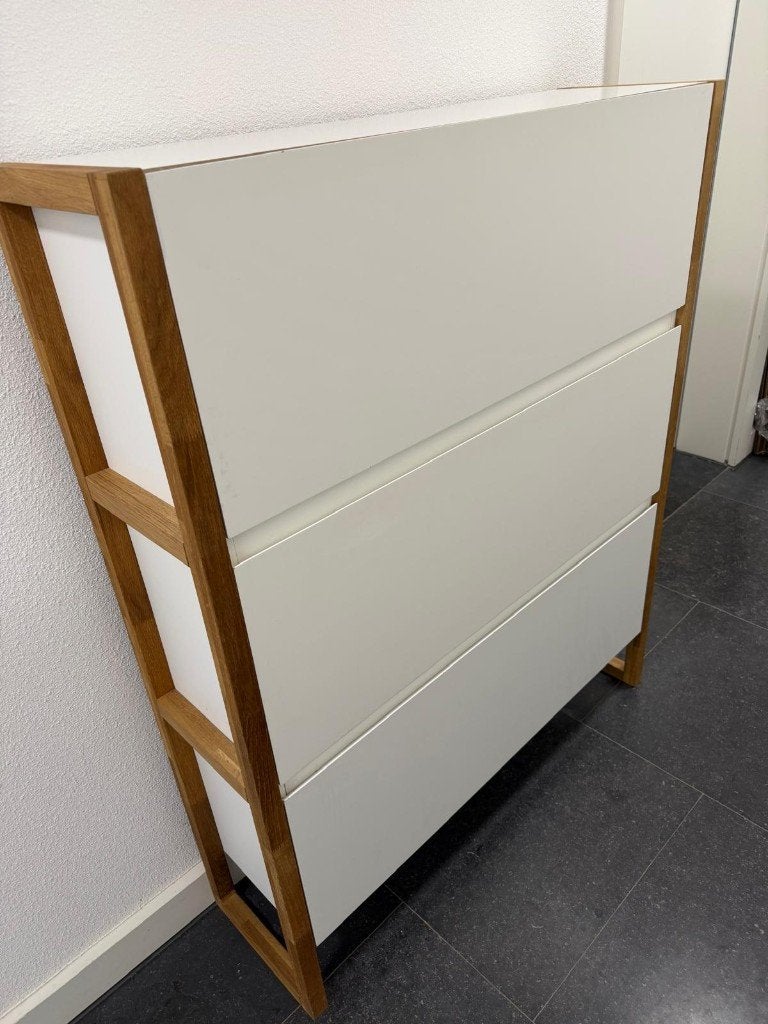 Schoenenkast / Shoe Cabinet in Amsterdam Noord, Ophalen, Zo goed als nieuw, Wood and minimalistic
