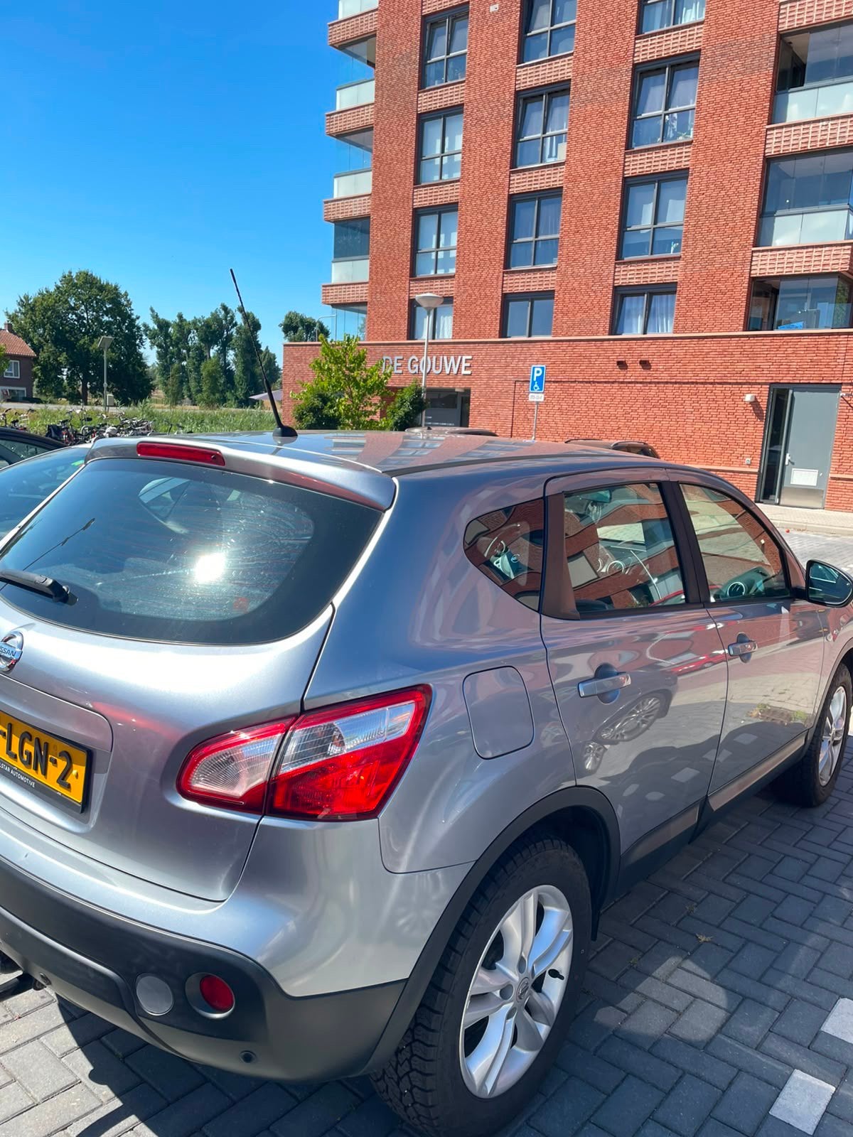 Nissan Qashqai 1.6 2WD 2010 Grijs, Ophalen of Verzenden, Gebruikt, Nissan