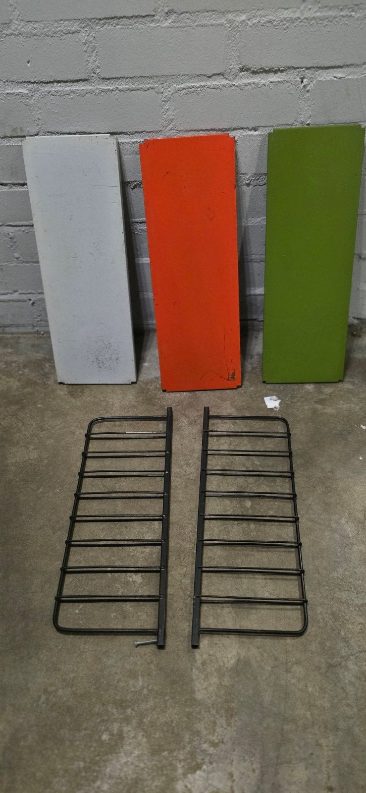Vintage Tomado wandrek - Kleurrijke planken, Ophalen, Gebruikt