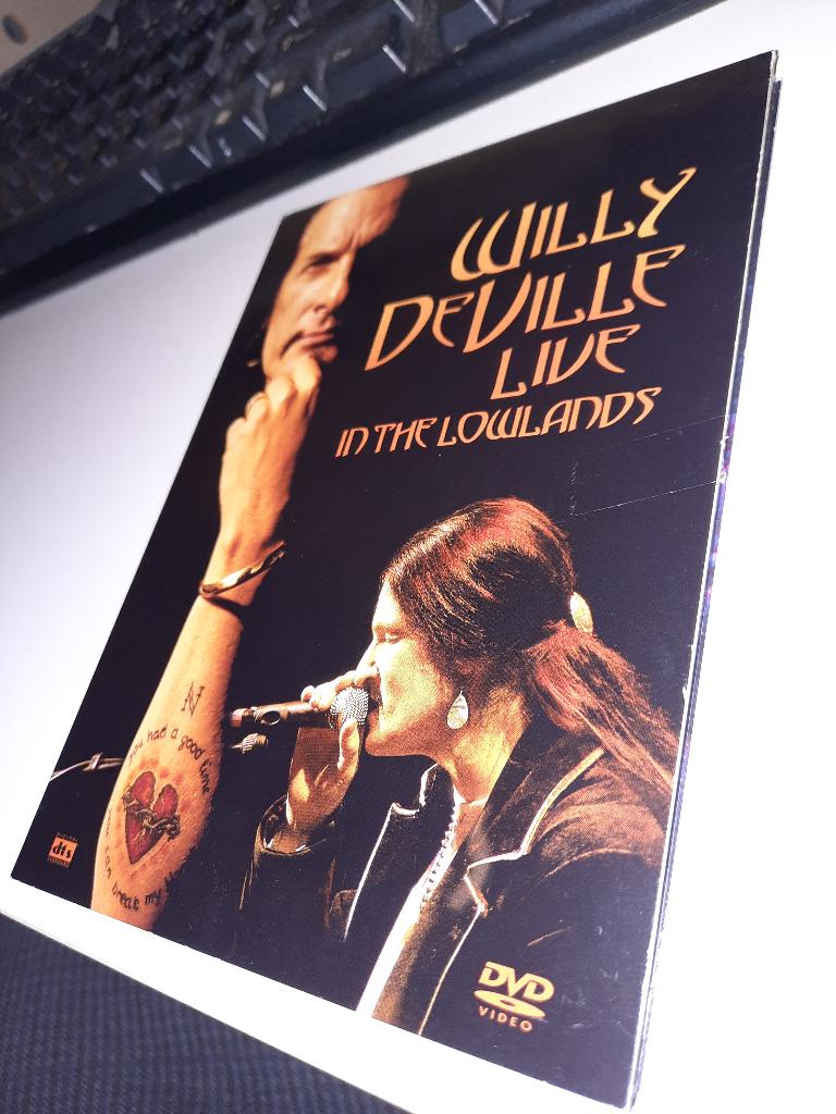 DVD Willy DeVille – Live In The Lowlands, Alle leeftijden, Ophalen, Zo goed als nieuw