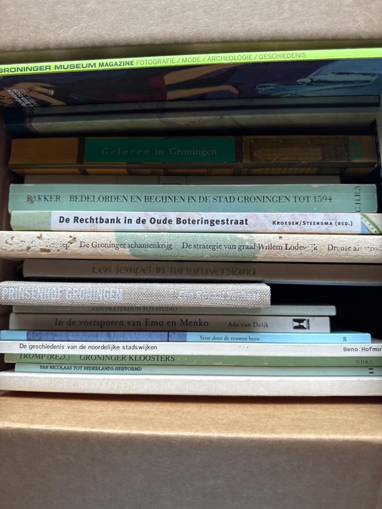 Boeken over Groningen: Geschiedenis, Kloosters, Rechtbank, Ophalen of Verzenden, 20e eeuw of later, Zo goed als nieuw