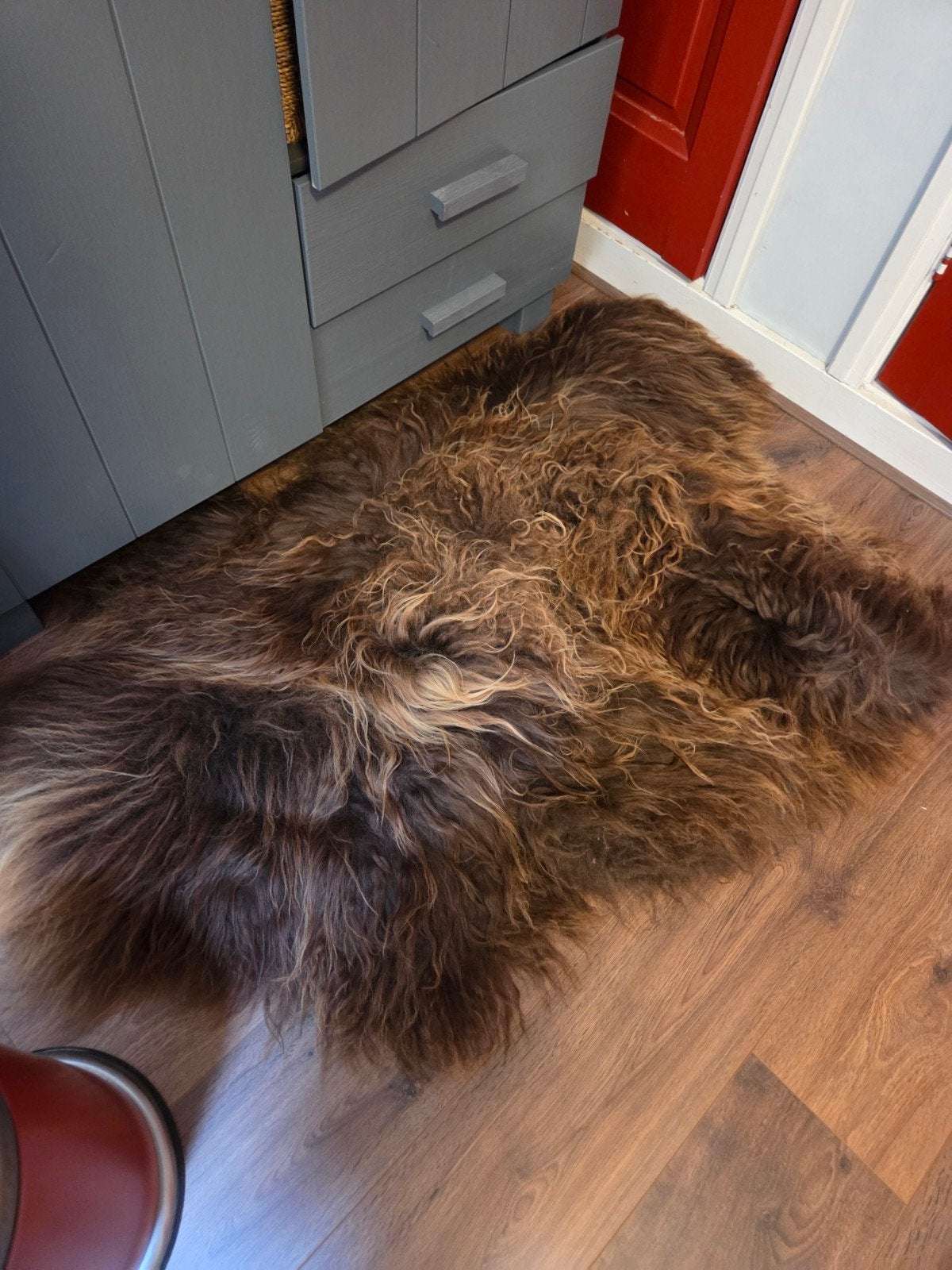 Zacht Schots Hooglander schapenvacht tapijt, Gebruikt, 100 tot 150 cm, Natuurlijk, Rustiek, Landelijk, Bruin