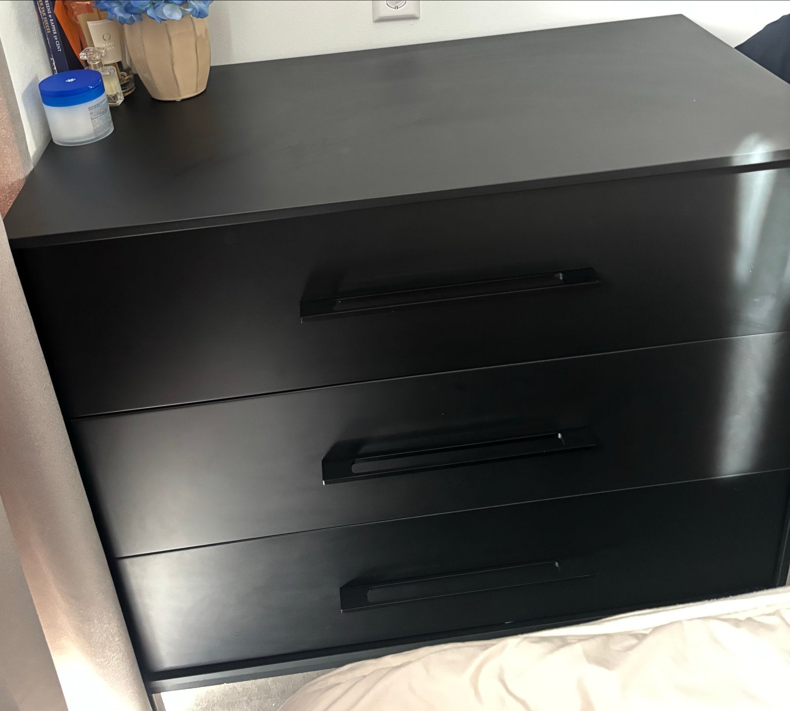 Zwarte Commode met 3 Laden, Gebruikt, 3 of 4 laden, 150 tot 200 cm, 25 tot 50 cm