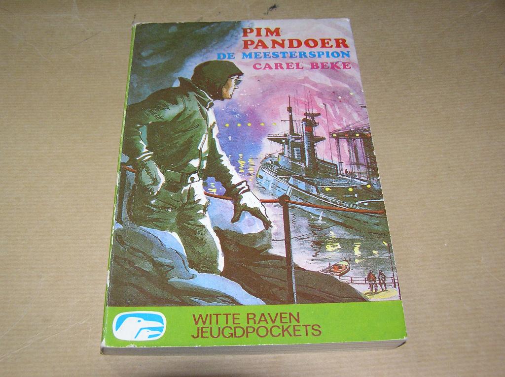 Pim Pandoer de Meesterspion - Carel Beke, Gelezen, Ophalen of Verzenden, Fictie, Carel Beke