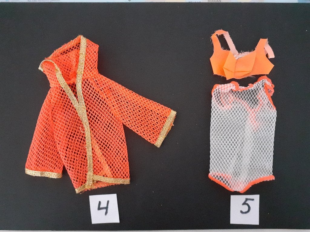 Vintage Barbie badpakjes, Verzamelen, Verzenden, Gebruikt, Kleertjes