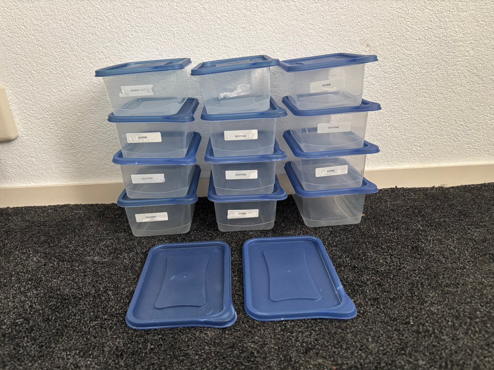 Action vershoudbakjes 12 stuks + 2 losse deksels, Ophalen, Gebruikt