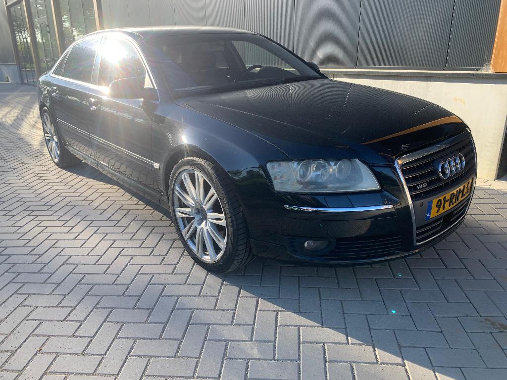 Audi A8 6.0 W12 Quattro 331KW 450pk Lang AUT 2004 Zwart 20", Auto's, Audi, Automaat, Traction-control, Zwart, 12 cilinders