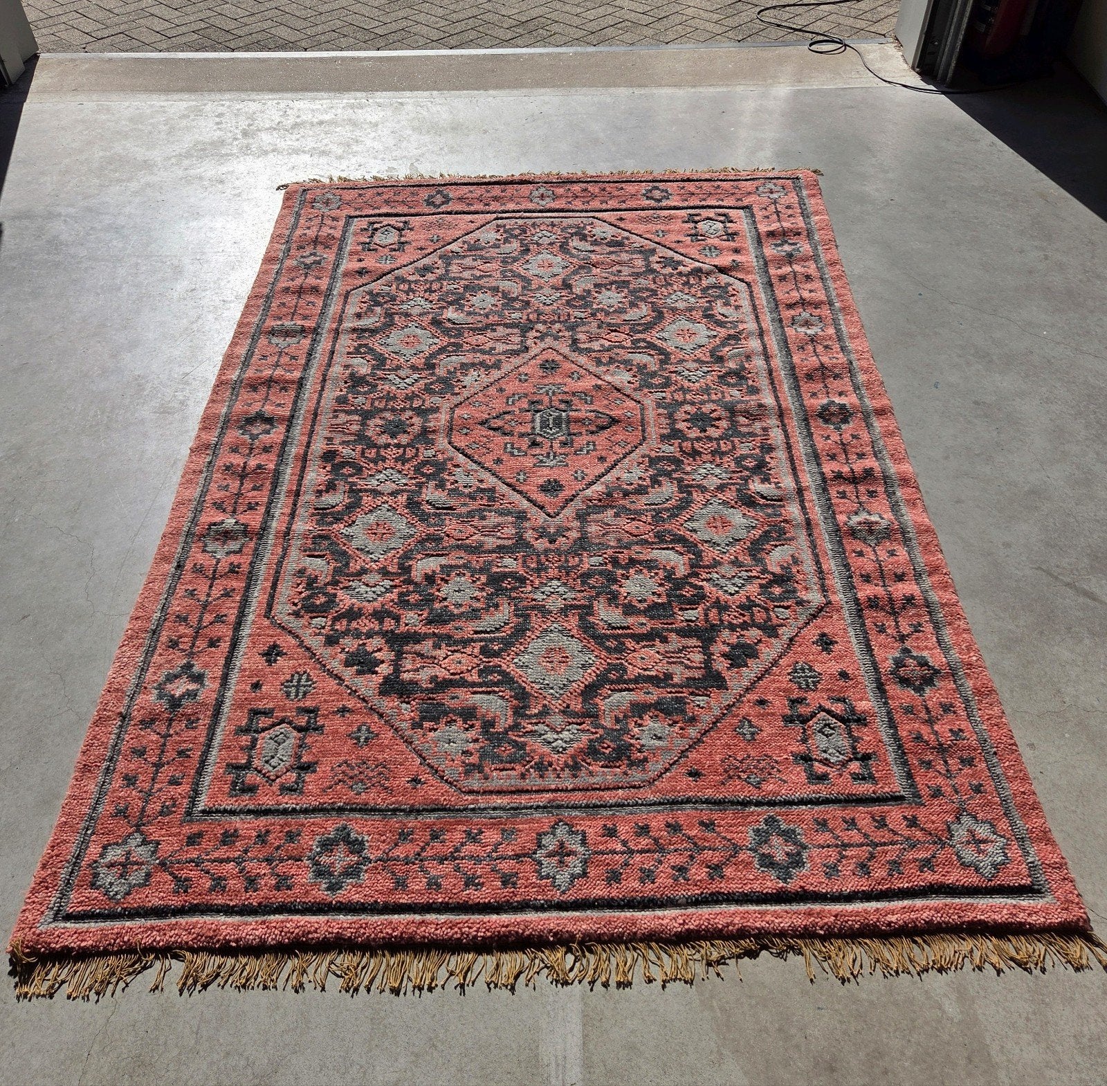 IKEA ISGRÄS Vloerkleed - 170x240 cm - Zo goed als nieuw, Ophalen, 150 tot 200 cm, Bohemien, Traditioneel, Modern, 200 cm of meer