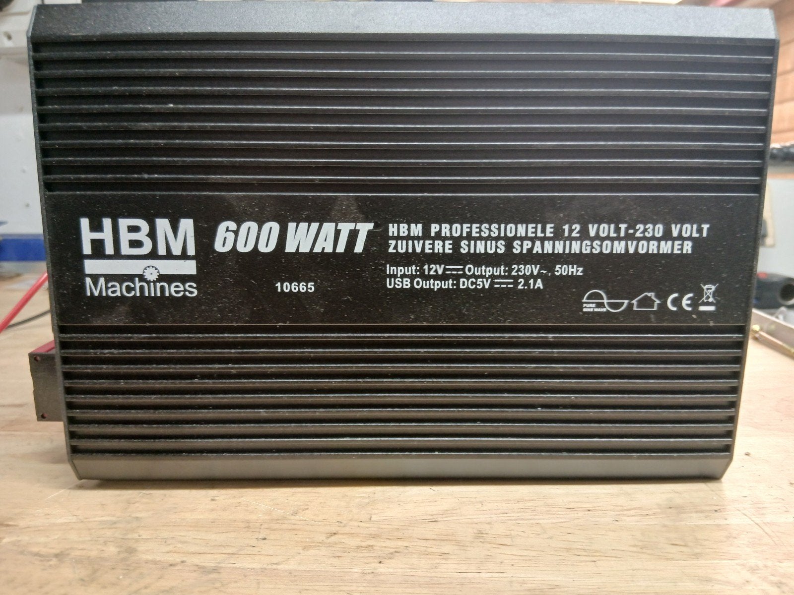 HBM 600 Watt Omvormer 12V naar 230V Zuivere Sinus, Ophalen, Gebruikt