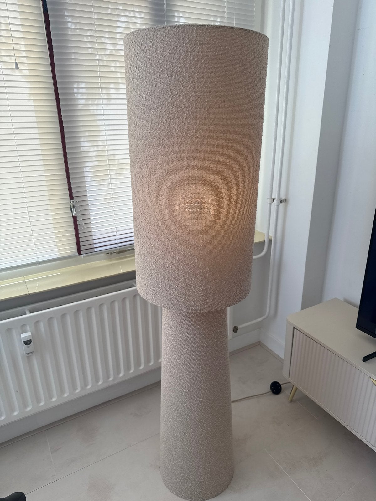 Moderne karwei staande lamp met textiel kap, Ophalen, Textiel, E27 (groot), Zo goed als nieuw