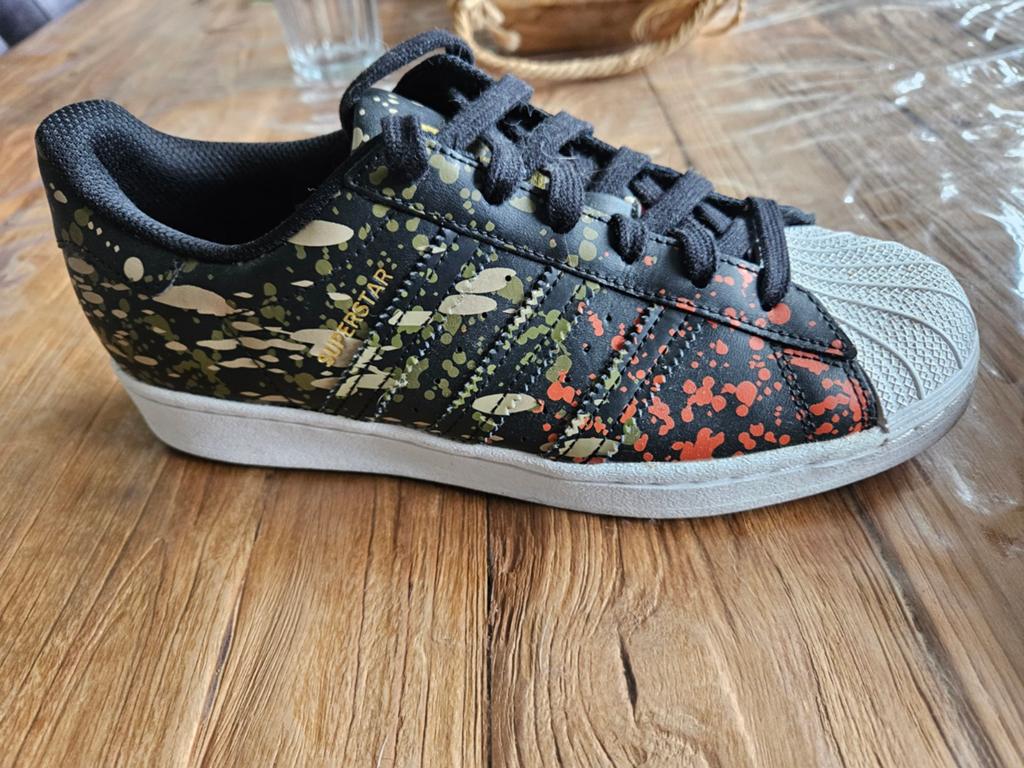 Adidas Superstar sneakers maat 39 1/3, Kleding | Dames, Schoenen, Adidas, Zwart, Ophalen of Verzenden, Sneakers of Gympen