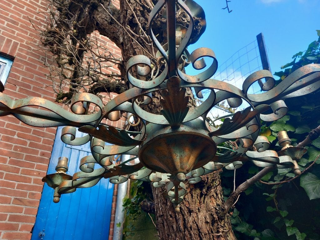 prachtige oude hanglamp, kroonluchter, Frankrijk, smeedijzer, Ophalen