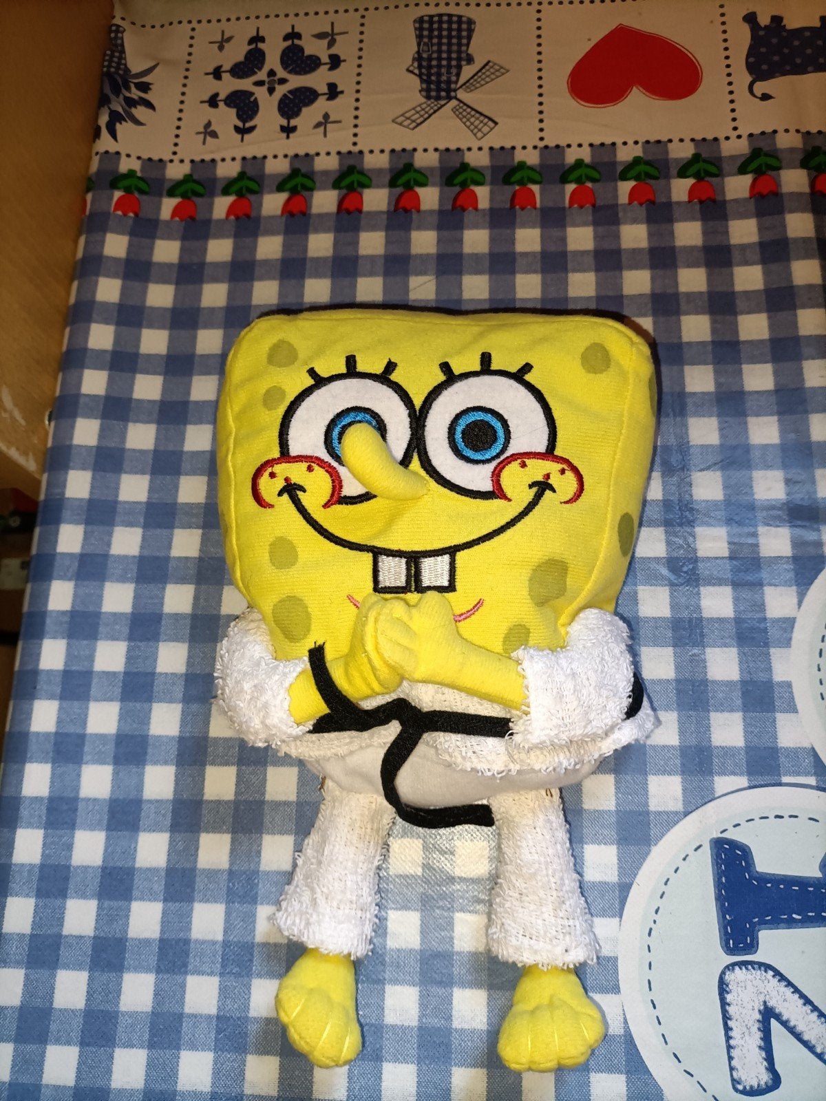 SpongeBob Squarepants knuffel met Karate pak 23 cm groot, Ophalen of Verzenden, Zo goed als nieuw, Overige typen