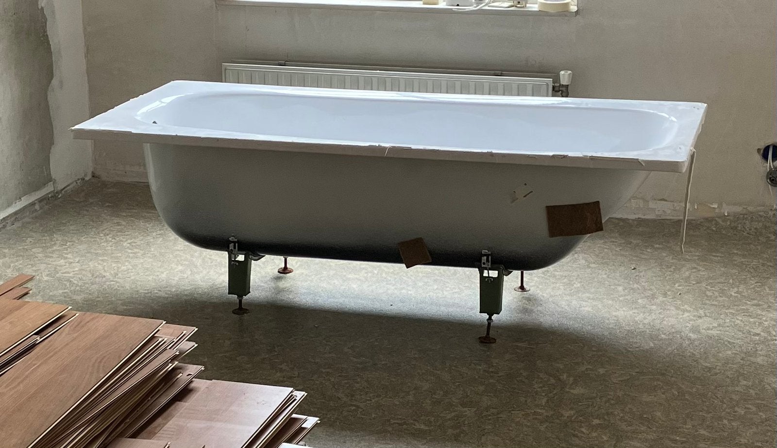 Bad 170 x 75 cm, Doe-het-zelf en Verbouw, Ophalen, Gebruikt, Bad