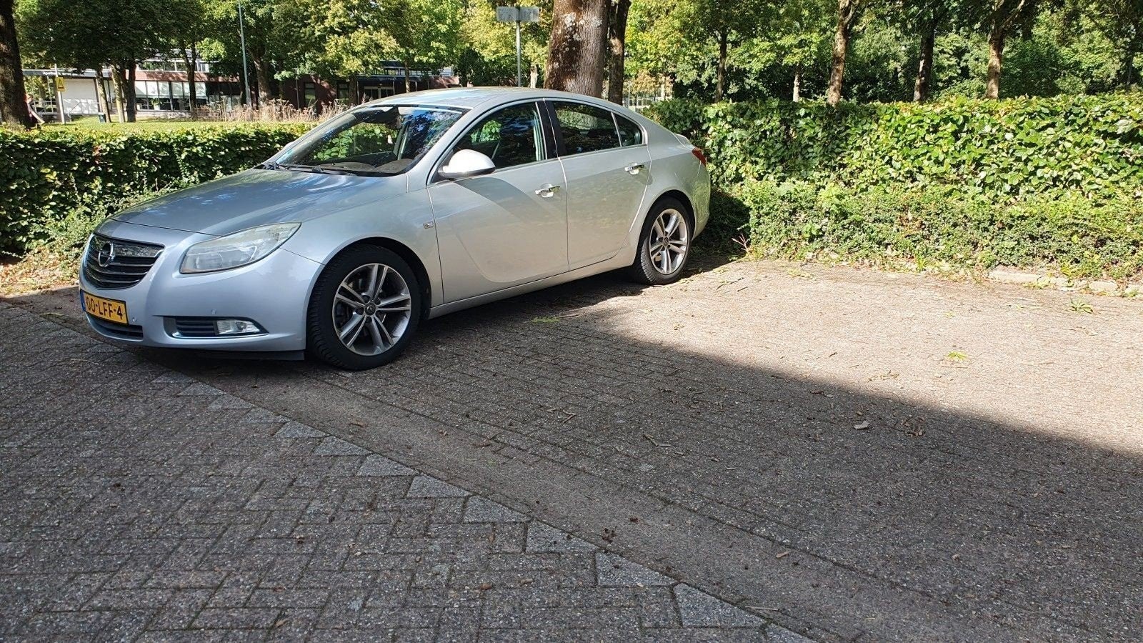 Opel Insignia 1.6 Turbo 132KW 5-DRS 2010 Grijs, Auto's, 4 cilinders, 179 pk, 1485 kg, Handgeschakeld