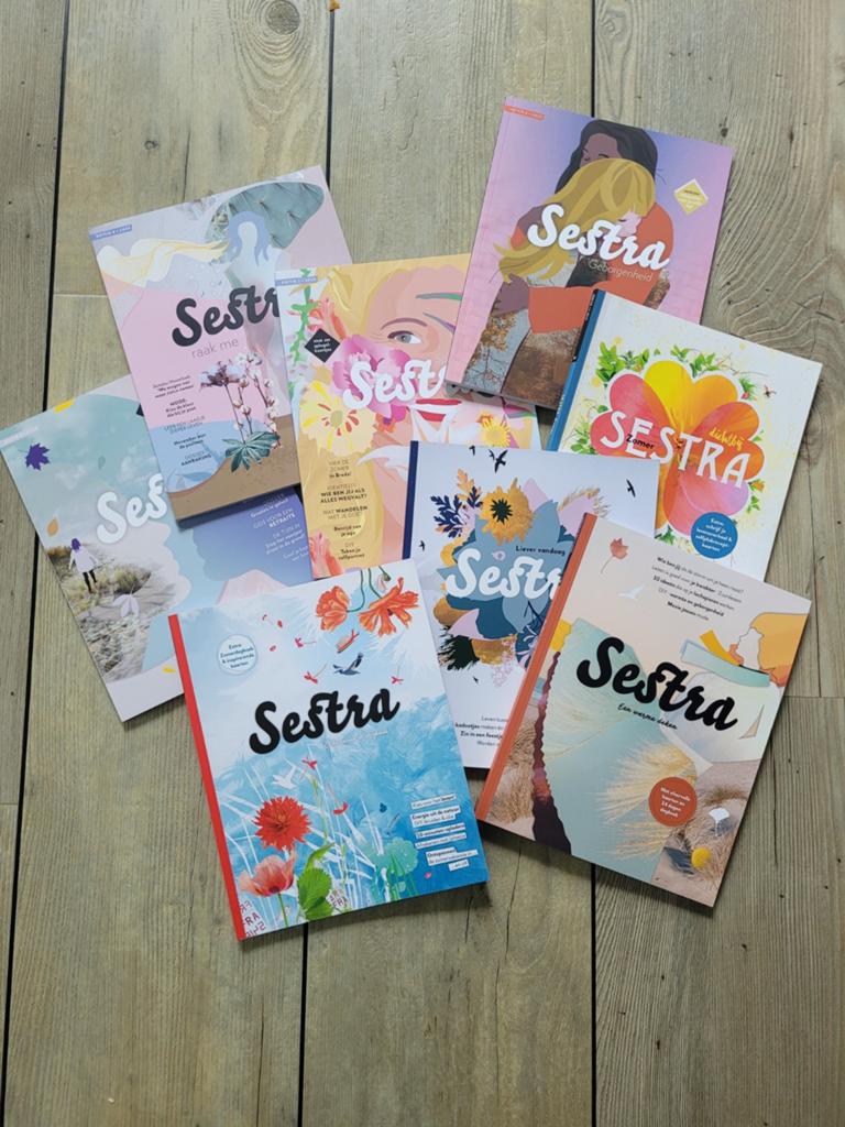Sestra Magazine  - 8 Nummers, Boeken, Tijdschriften en Kranten, Zo goed als nieuw, Damesbladen, Ophalen