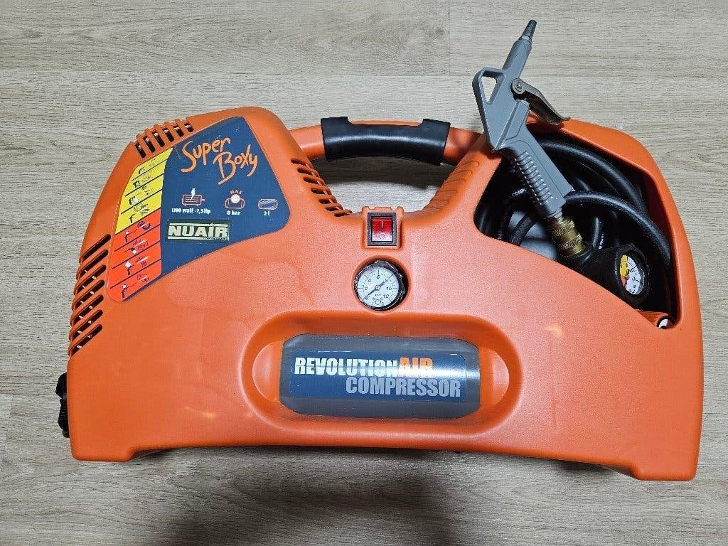 Nuair compressor 2L 8 bar kapotte slang, Ophalen, Mobiel, Gebruikt, 6 tot 10 bar