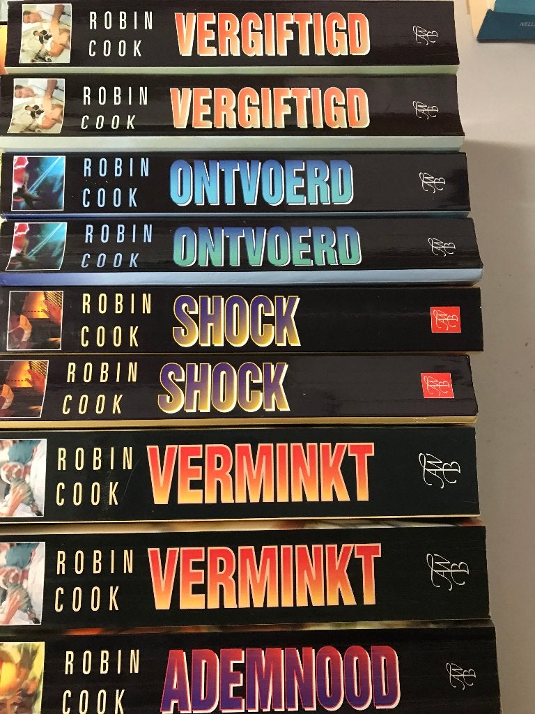 TK 17 Boeken en 16 Pockets van Robin Cook Zie actuele lijst, Ophalen of Verzenden, Gelezen, Robin Cook, Wereld overig