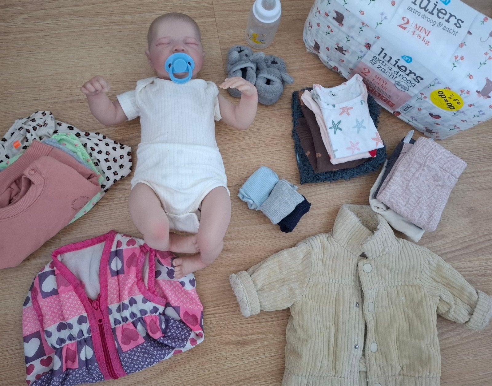 Reborn babypop met accessoires en kleding, Ophalen of Verzenden, Zo goed als nieuw, Babypop