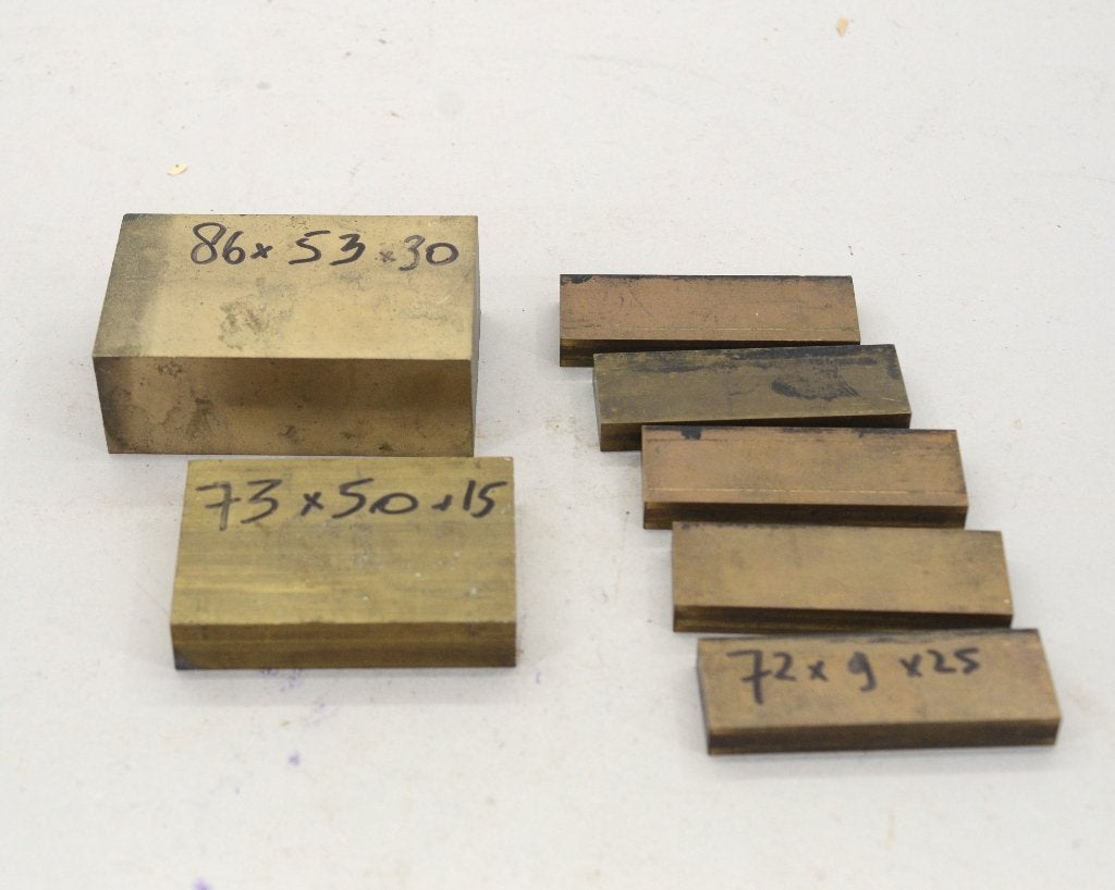 Brons freeswerk. Blokjes. Staf. 2.25 kg, Doe-het-zelf en Verbouw, Ophalen of Verzenden, Zo goed als nieuw, Koper of Messing