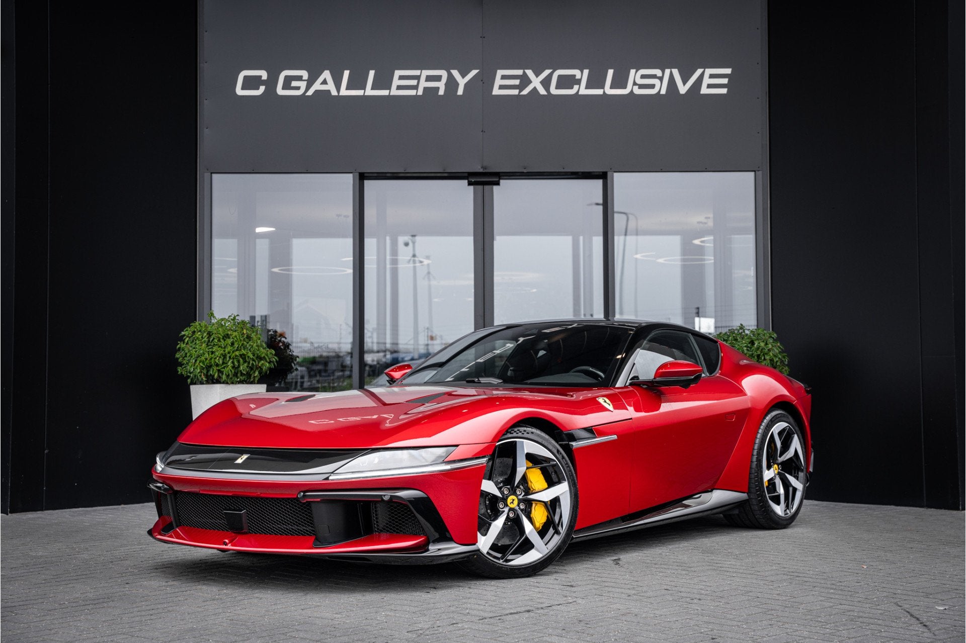 Ferrari 12Cilindri 6.5 V12 - Rosso Imola | Lift | Carbon Int, Auto's, Automaat, Dealer onderhouden, Achterwielaandrijving, Gebruikt