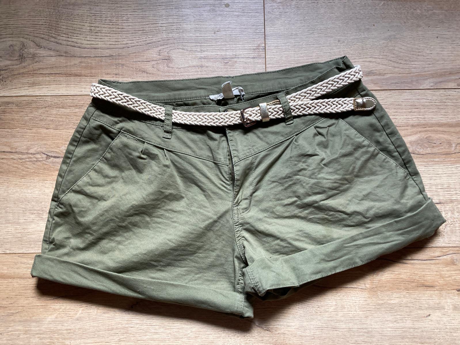 Dames short met riem, Kleding | Dames, Maat 38/40 (M), Overige kleuren, Kort, Ophalen of Verzenden
