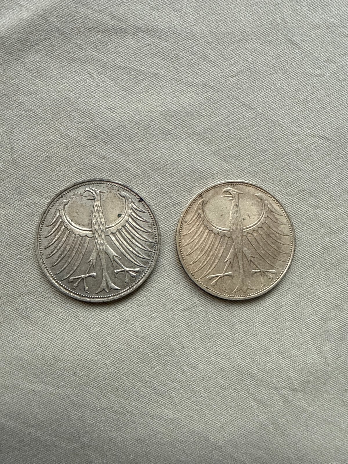 Set van 2 Duitse 5 Mark munten met adelaar, Ophalen of Verzenden, Duitsland, Setje
