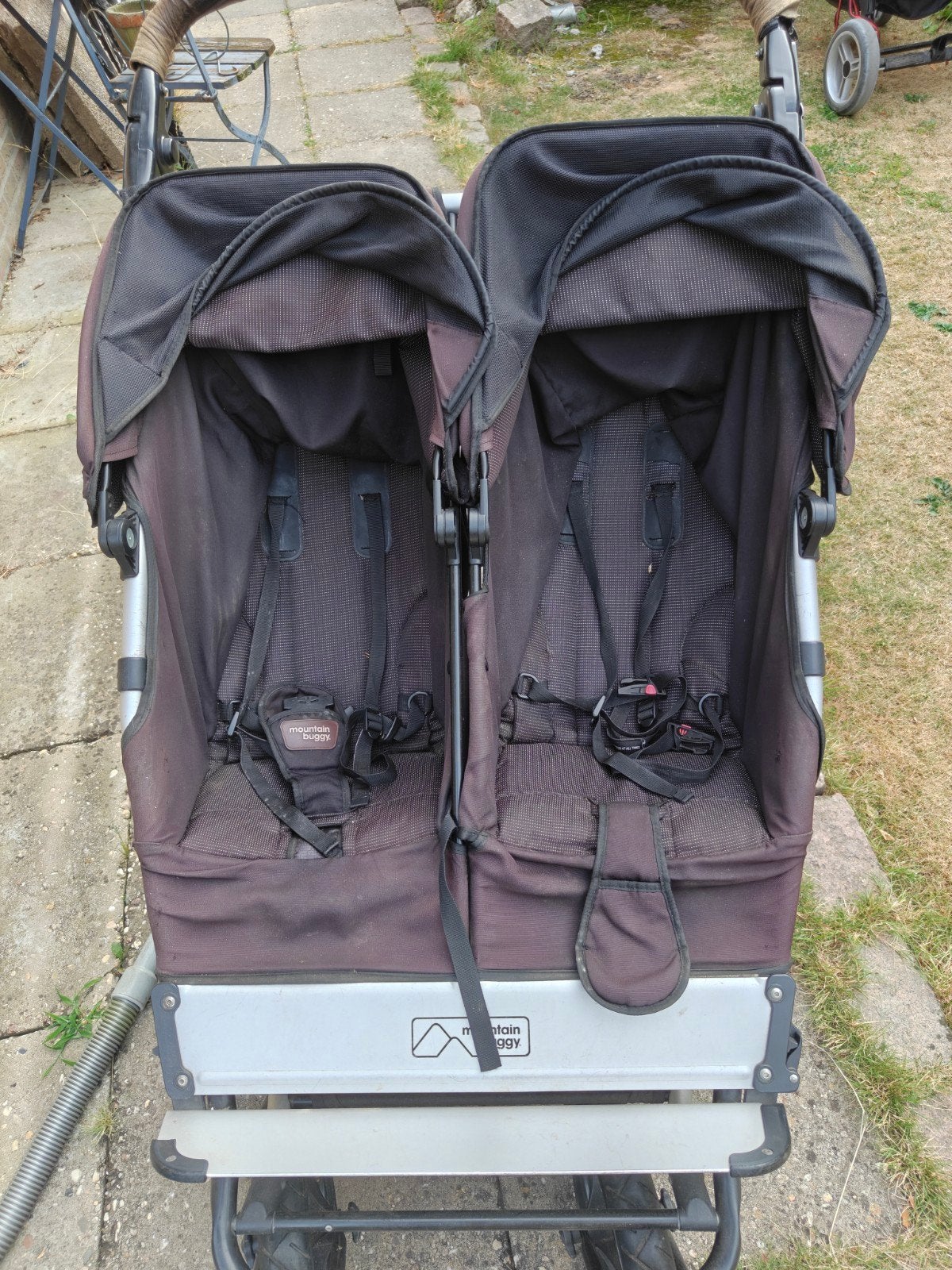Mountain Buggy Duet duowagen met regenkap - Gebruikt, Kinderen en Baby's, Kinderwagens en Combinaties, Gebruikt, Duowagen, Ophalen